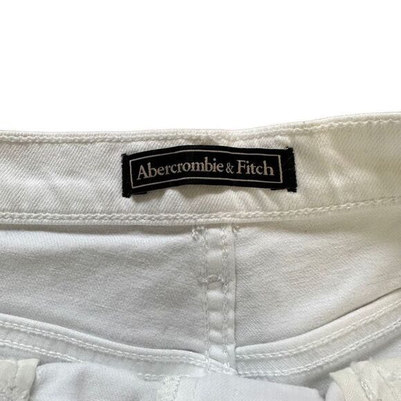 Abercrombie and Fitch white jean shorts size 28 - Picture 2 of 6